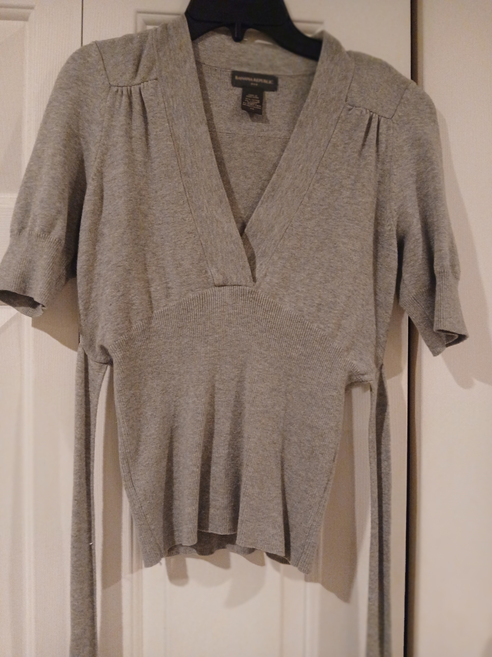 Banana Republic Gray V-Neck Knit Wrap Top - Picture 1 of 4